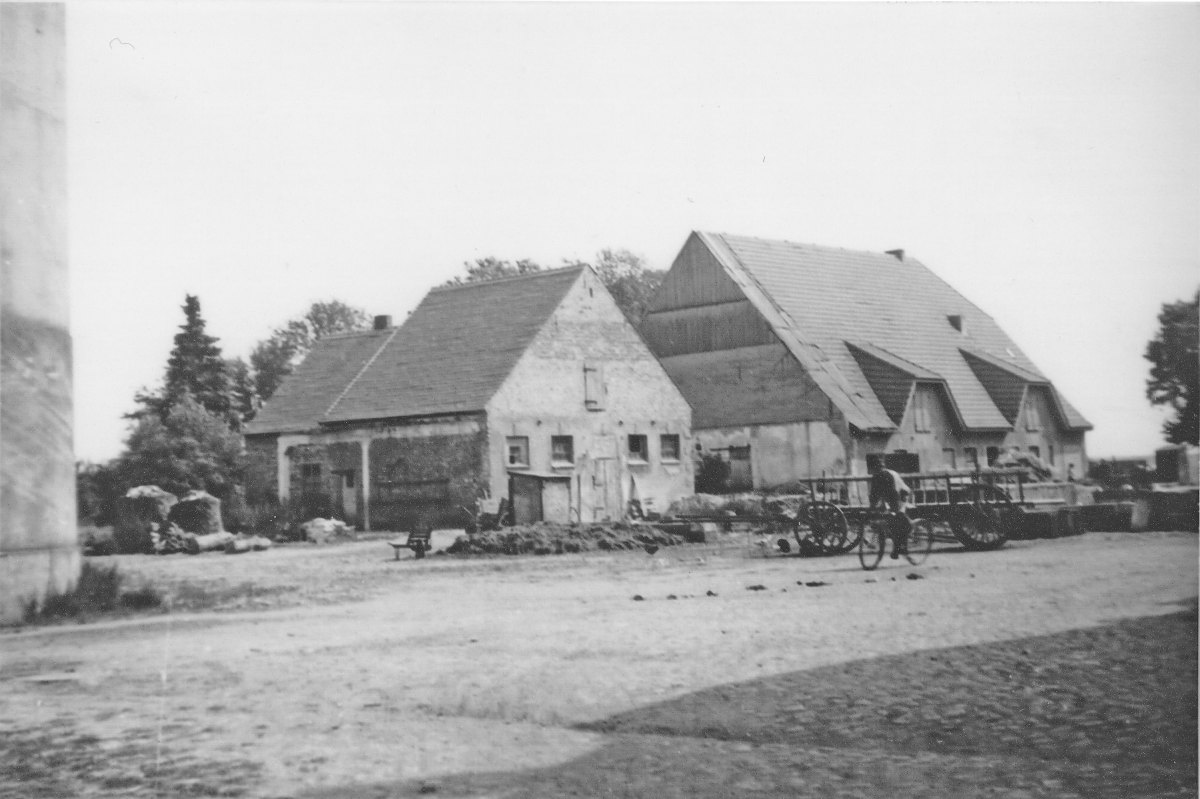 Hofgebäude, Foto: 1955